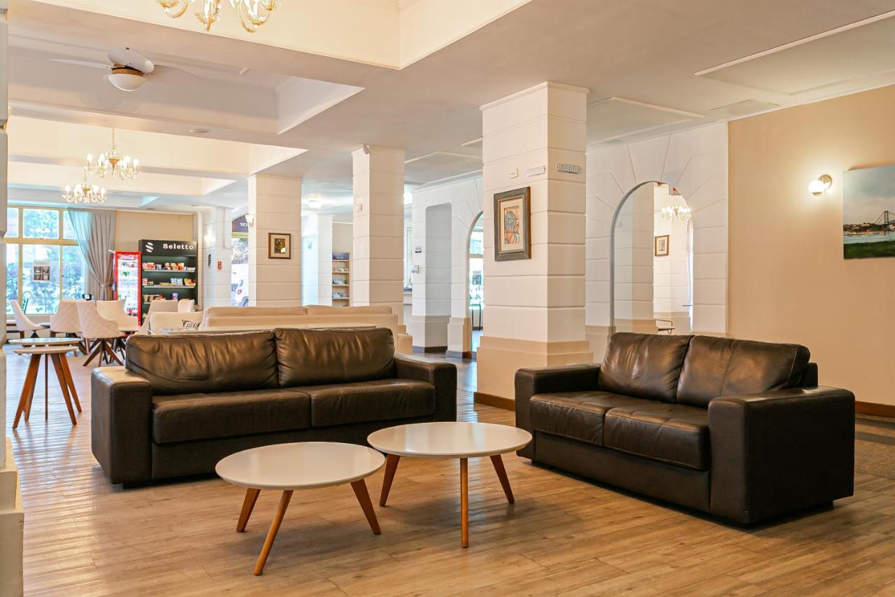 Ingleses Palace Hotel 3*